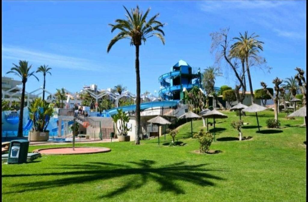 Appartment Totally Upgraded At Benal Beach Benalmádena Exterior foto