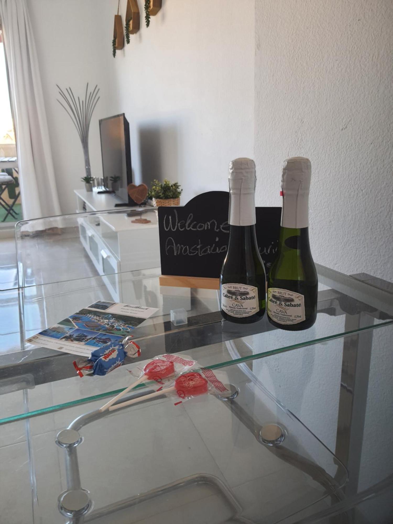 Appartment Totally Upgraded At Benal Beach Benalmádena Exterior foto